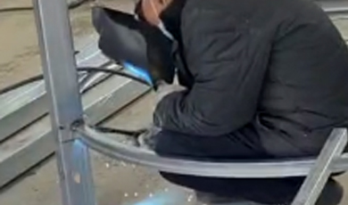 Carbon dioxide shielded welding, anti-oxidation